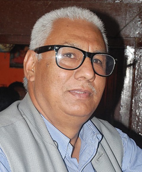 संघीयताको ऐठनले सकस