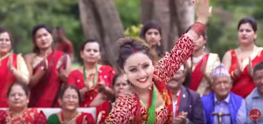 खिस्स हास्ने छोरो