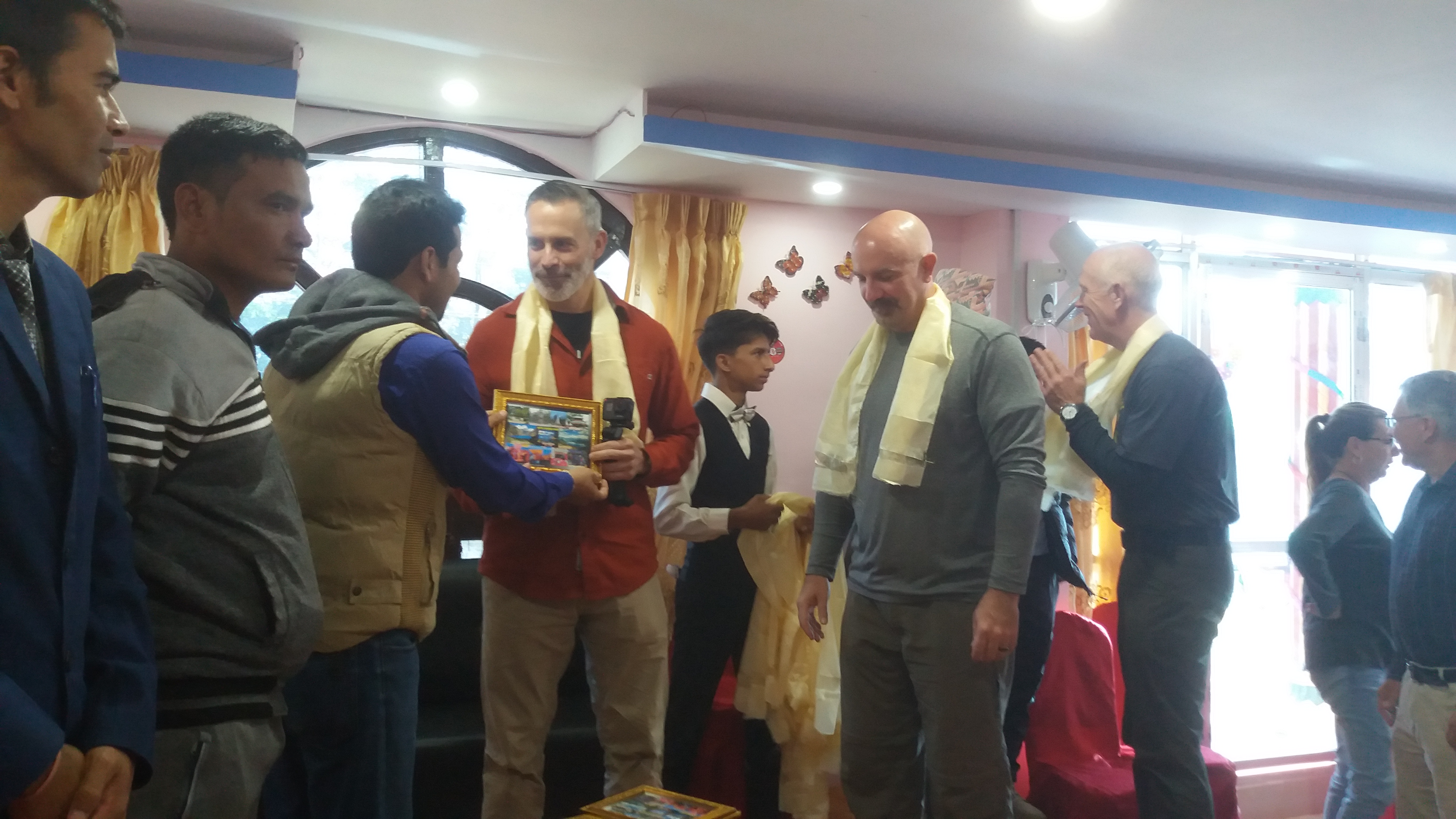 बुलबुले भ्यूले  गर्यो पहिलो ग्राहकलाई सम्मान सहित विदाई