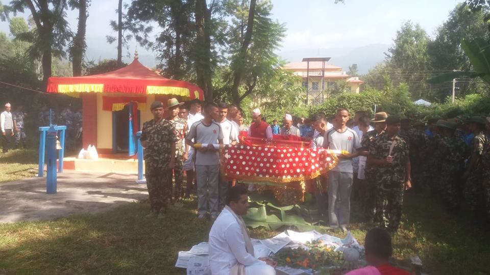 सुर्खेतमा पनि भित्र्याइयो फूलपाती