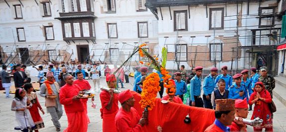 आज दशैंको सातौ दिन : फूलपाती भित्र्याइदै