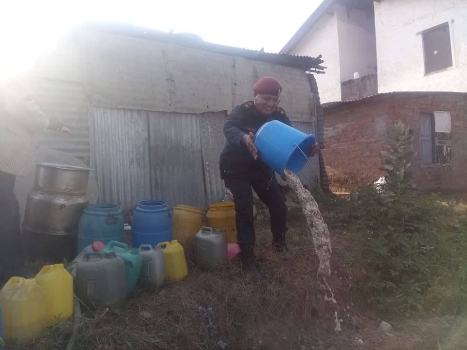 घरेलु मदिरा नष्ट