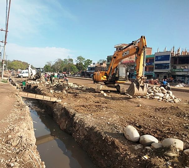 फोरलेन सडकको काम तिव्र, असारसम्म सक्ने लक्ष्य