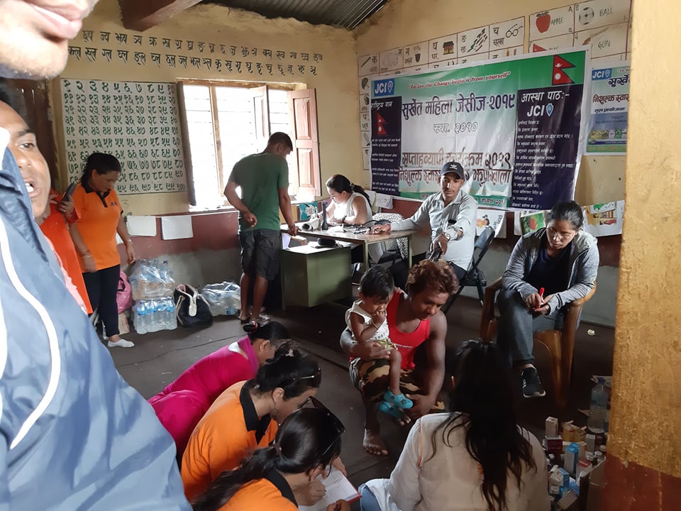 बादी बस्तीमा स्वास्थ्य शिविर