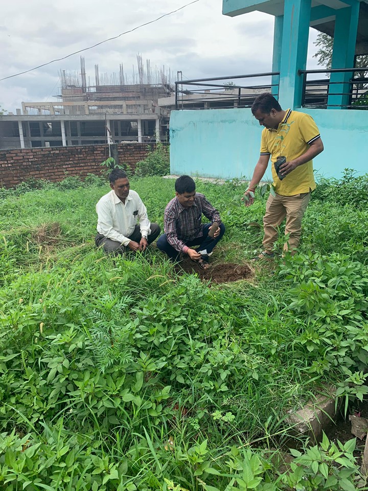 आँखा अस्पताल परिसरमा वृक्षारोपण