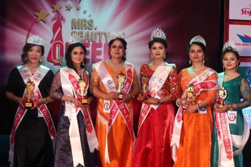 सन्तोषीले हात पारिन मिसेस ब्युटी क्विनको ताज