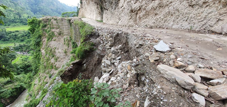 दैलेखमा एक हप्ताका लागि सडक बन्द