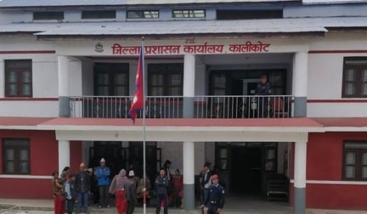 प्रहरी, कर्मचारी र समुदायका नागरिकमा कोरोना देखिएपछि कालिकाेटमा निषेधाज्ञा