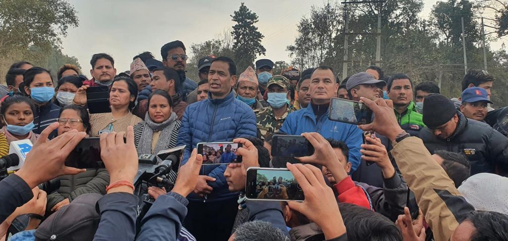 बन्दको समर्थनमा  कर्णालीका मुख्यमन्त्री सडकमा