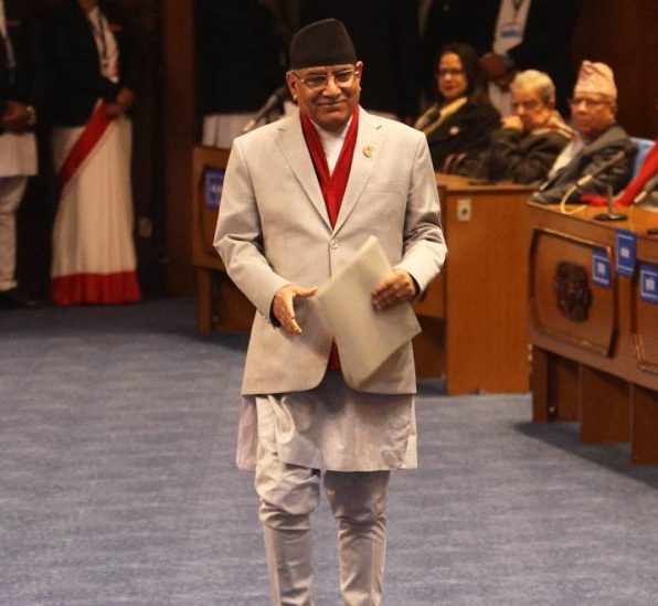 प्रधानमन्त्री पुष्पकमल दाहाल प्रचण्डले विश्वासको मत पाए